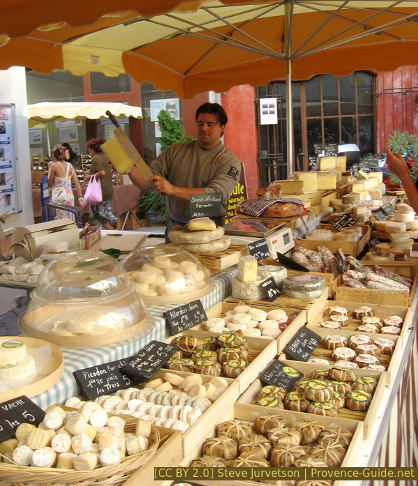 Photo licence CC BY 2.0 pid:1505 Le marchand de fromage à Isle-sur-la-Sorgue