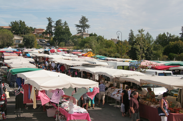 Grand marché provençal de Gréoux-les-Bains